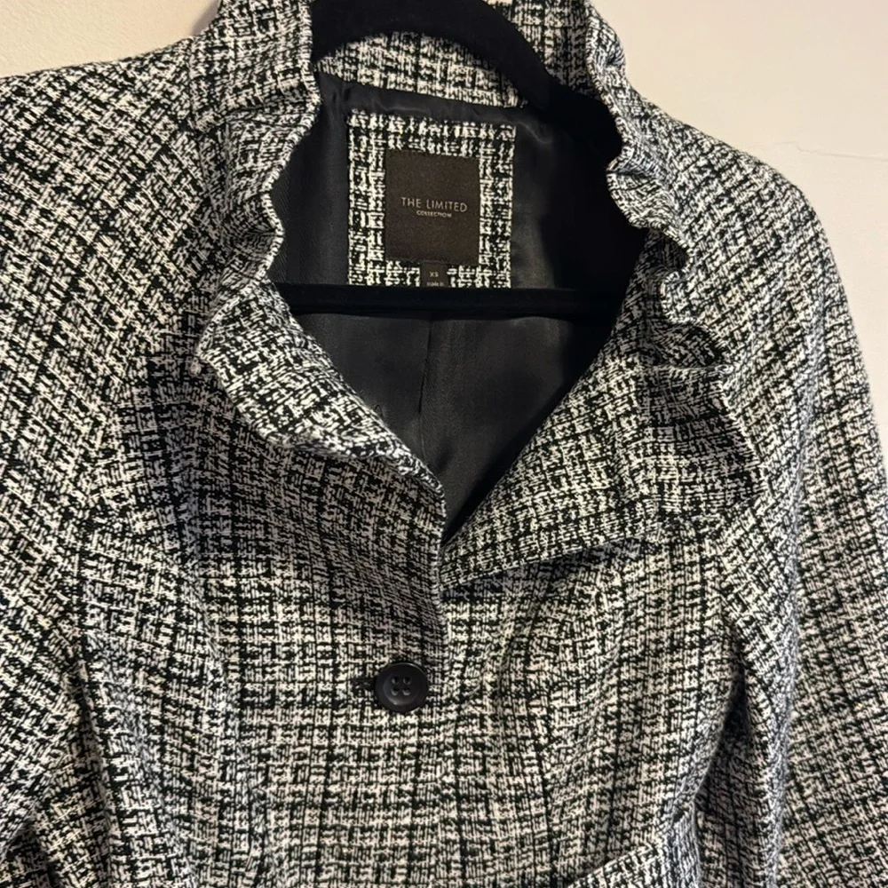The Limited Black and White Tweed Cropped Blazer - Picture 2 of 12
